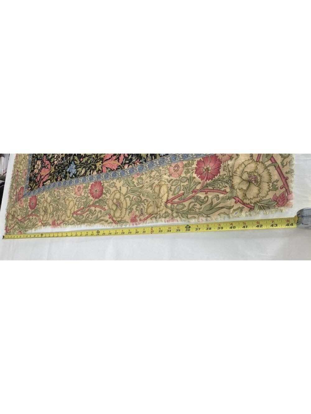 Metropolitan Museum of Art William Morris Compton Wool Silk Scarf Italy 45" READ - Picture 7 of 16